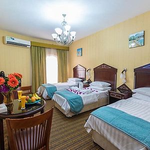 Victoria Hotel
